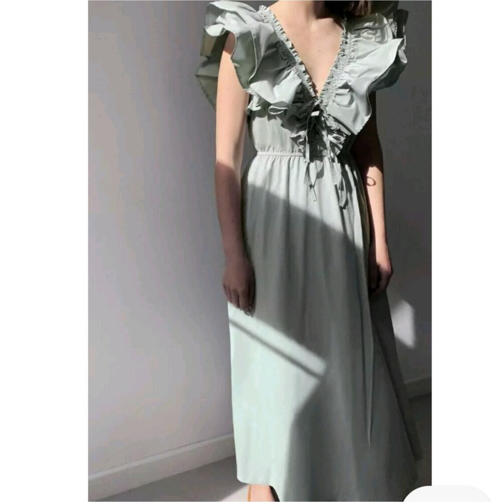 Zara Ruffle V Neck Maxi Dress Mint Green size Large